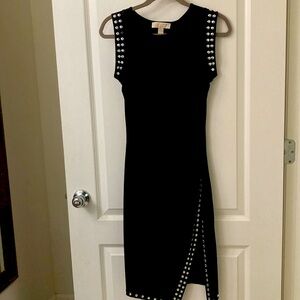 Michael kors black sexy, slimming dress with slit